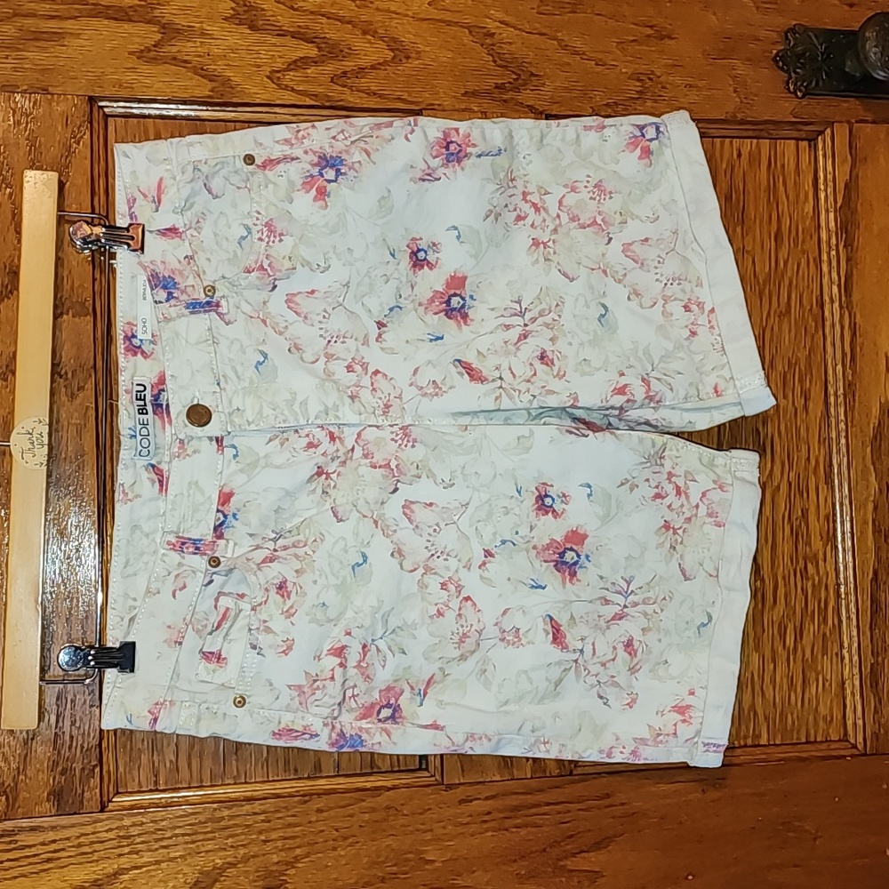 Code Bleu shorts